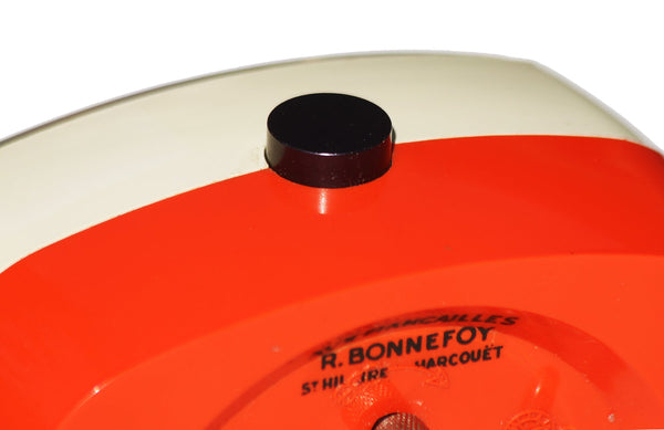 Réveil mécanique vintage Bayard en plastique orange & crème