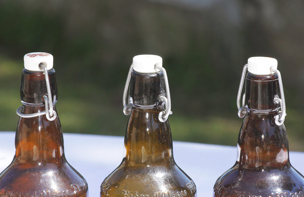 Ensemble de 3 anciennes bouteilles de bière d'Alsace Fischer 65 cl