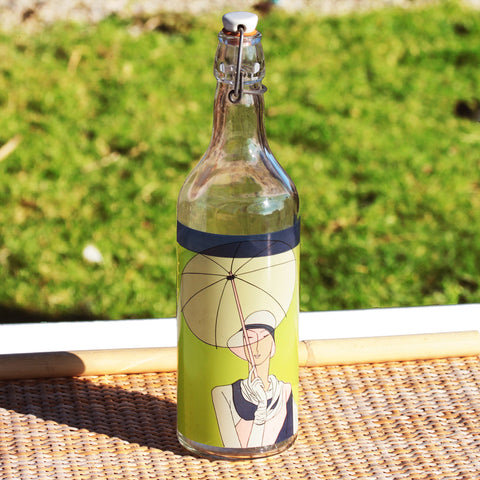Ancienne bouteille de bistrot modèle sérigraphié femme Art déco