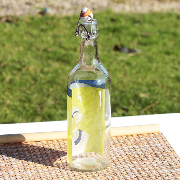 Ancienne bouteille de bistrot modèle sérigraphié femme Art déco