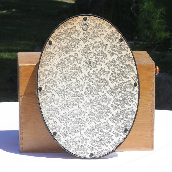 Composition de fleurs en tissu grand cadre médaillon 42.5 cm ovale vintage & verre bombé