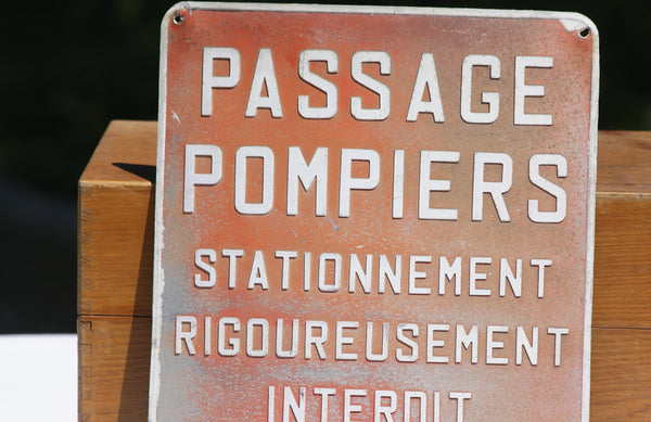 Plaque en tôle d'alu d'interdiction vintage Passage Pompiers Stationnement rigoureusement interdit sous peine d'amende