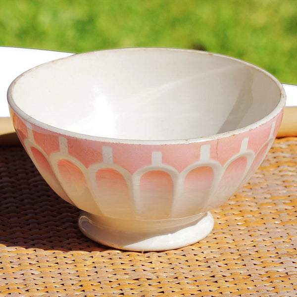 Ancien grand bol à soupe à facettes en faïence taille 18 cm