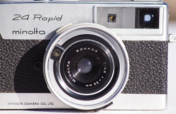 Appareil photo vintage Minolta 24 Rapid 35 mm en boîte