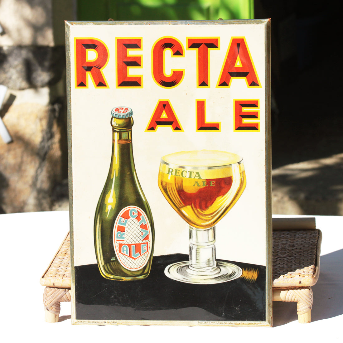 Ancienne plaque publicitaire en tôle / glaçoïde pour la bière Recta Ale