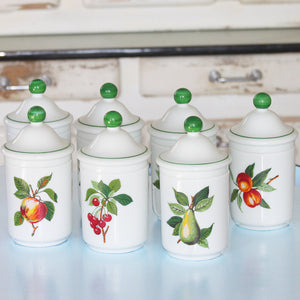 Série de 7 pots de pharmacie vintage en opaline décor fruits