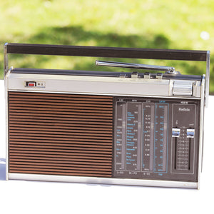 Radio portative vintage à semi-conducteurs Radiola RA 425 FM vintage de 1973
