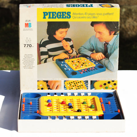 Jeu de société vintage Pièges Jeux MB ( 1972 )