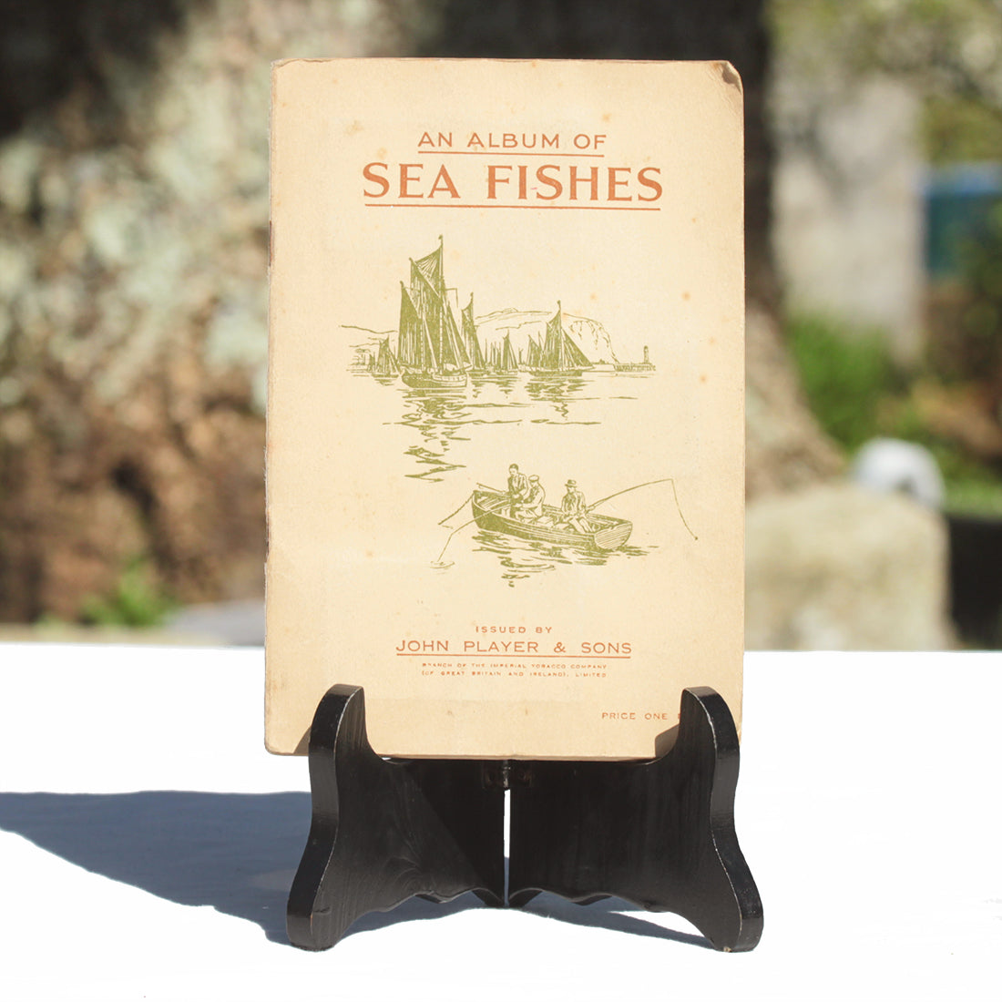 Old Sea Fishes album of John Player &amp; Sons cigarette images complete