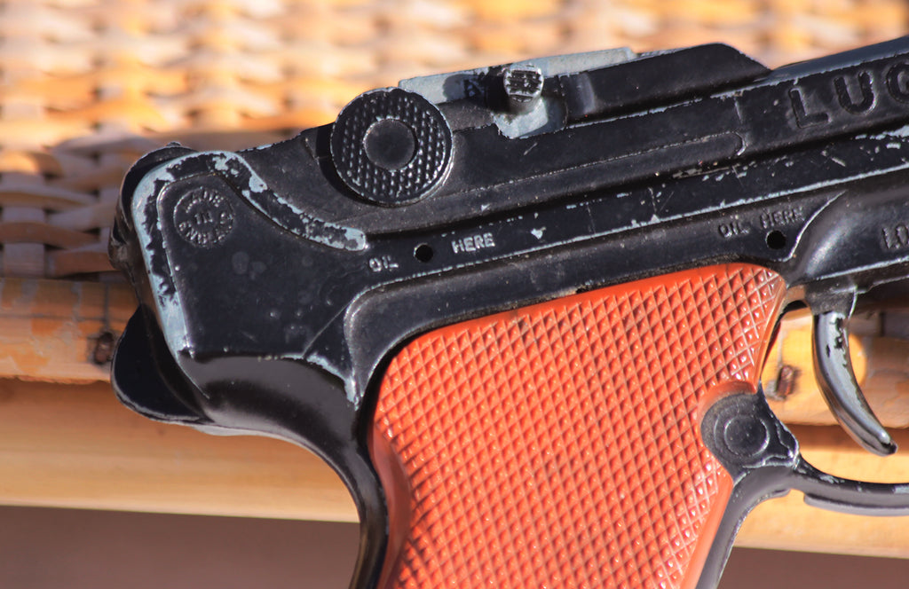 Jouet ancien pistolet à amorce Lone Star modèle Luger vendu pour pièce – La  Roue du Passé