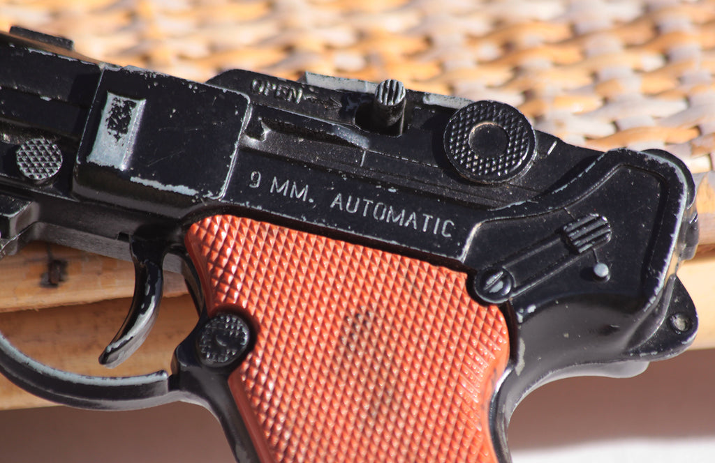 Jouet ancien pistolet à amorce Lone Star modèle Luger vendu pour pièce – La  Roue du Passé