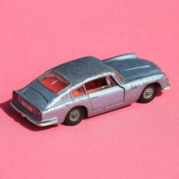 Véhicule miniature Dinky Toys voiture Aston Martin DB6 ref 153