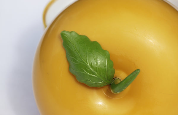 Seau à glaçons vintage S.O.M.M pomme plastique jaune ocre