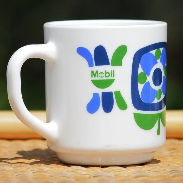 Ensemble de 6 mugs publicitaires en Arcopal vintage modèle Mobil