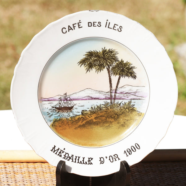 Ancienne assiette publicitaire en porcelaine Le Mans Café des Îles