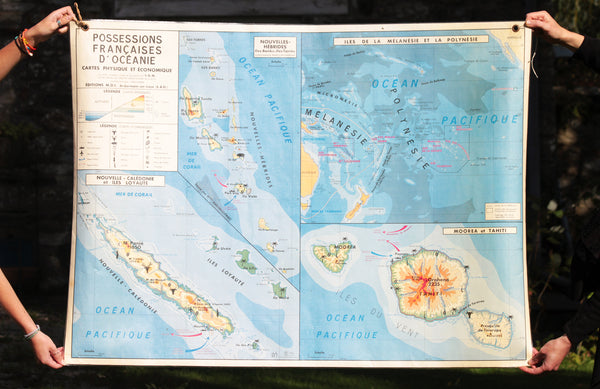 Ancienne carte scolaire plastifiée MDI des Posssessions Françaises d'Océanie, d'Afrique et d'Amérique, notamment Madagascar, l'Île de la Réunion, les îles de Saint Pierre et Miquelon, la Martinique, la Guadeloupe etc ...