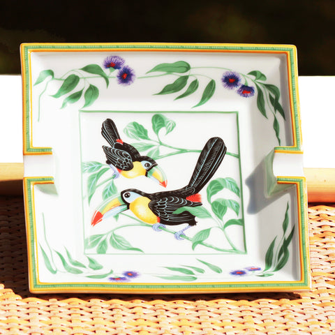 Cendrier vintage Hermès Paris en porcelaine de Limoges modèle Toucans