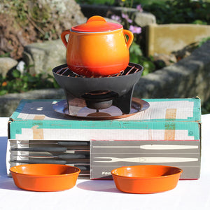 Cocotte en fonte émaillée orange flamme #28 Le Creuset vintage - Canada Cocotte en fonte émaillée orange flamme #28 Le Creuset vintage - Canada