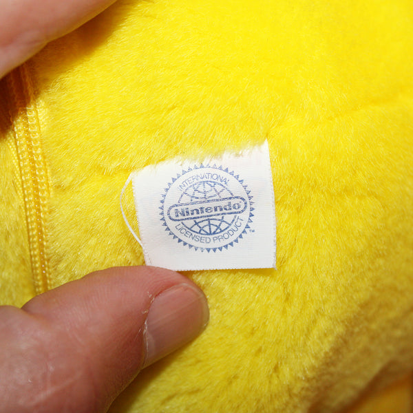 Peluche range pyjama Pokémon Pikachu 28 cm Tomy Nintendo