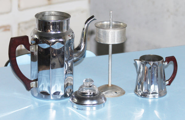 Ancienne cafetière couvercle en verre & pot à lait DAB en cuivre chromé