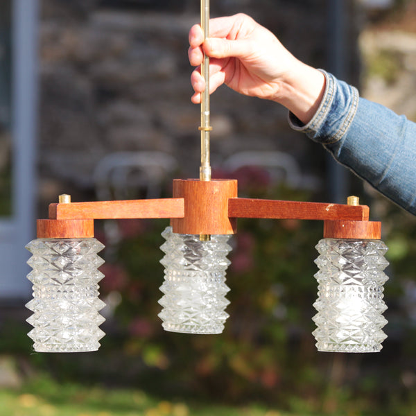 Lustre / suspension vintage scandinave en tek modèle à 3 feux