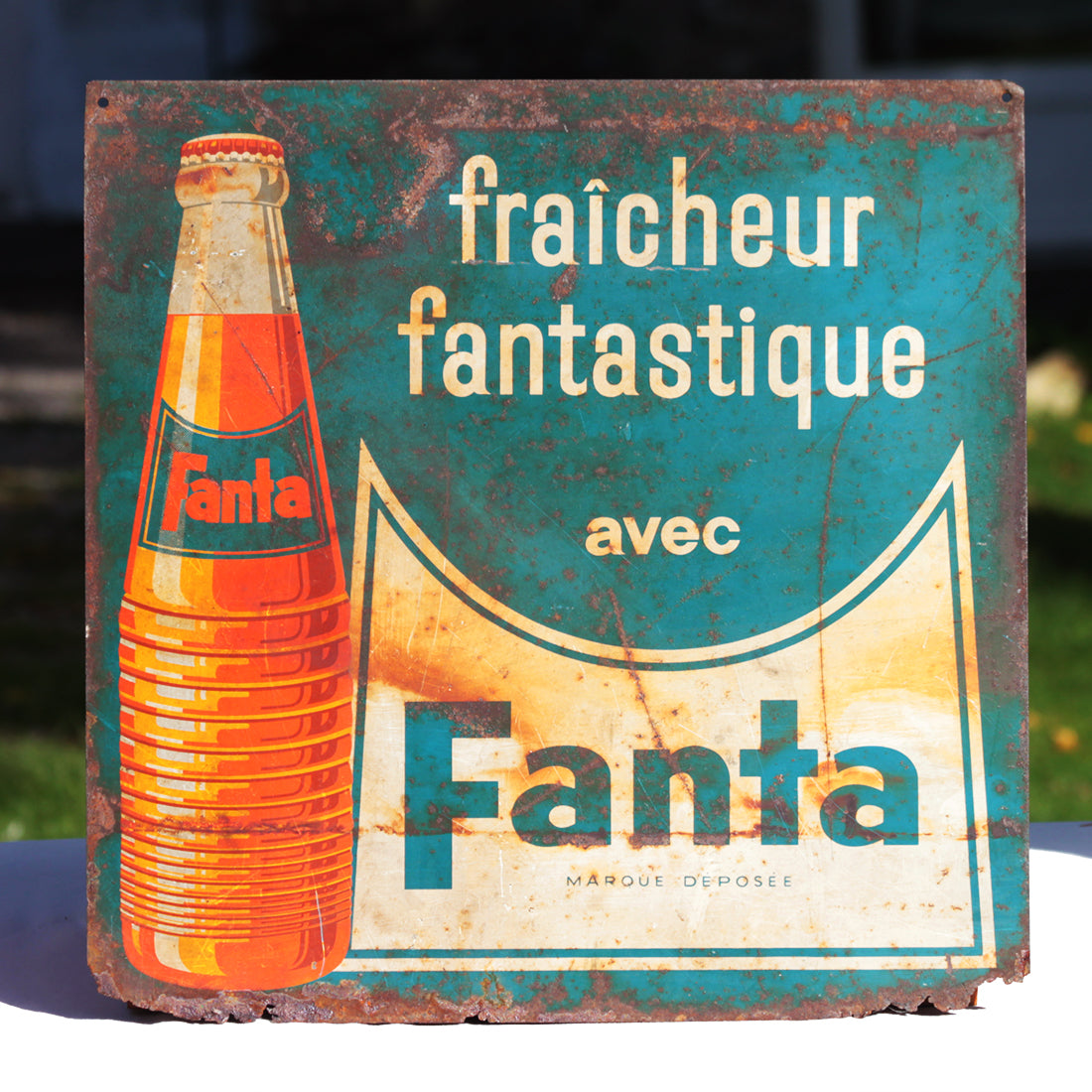 Ancienne plaque publicitaire en tôle Fanta des années 1940 / 1950