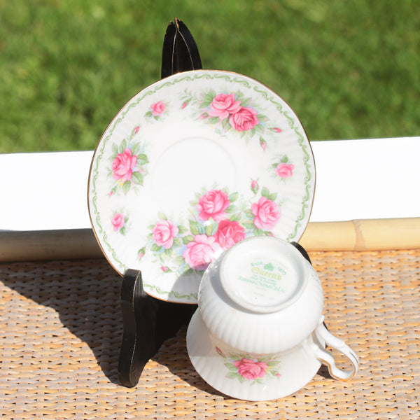 Tasse à thé + soucoupe en porcelaine anglaise Queen's modèle Juin / rose