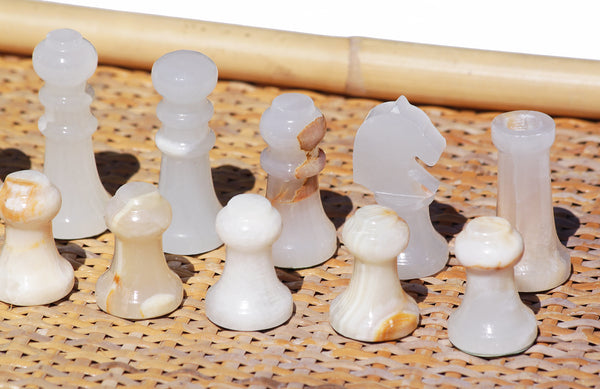 Set de pièces de de jeu d'échecs vintage complet en onyx marbre