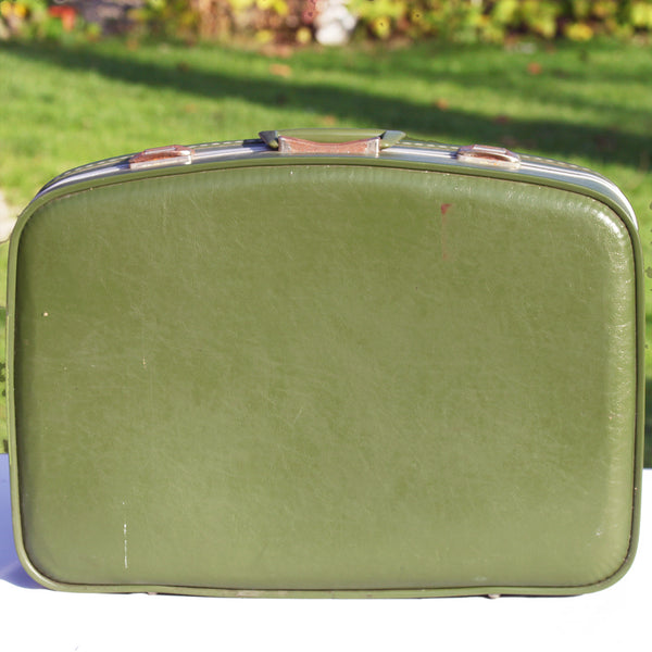 Valise verte grand modèle vintage Hôtesse de l'air des années 1970