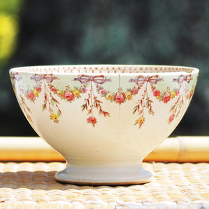Ancien bol en porcelaine opaque de Gien guirlande de fleurs