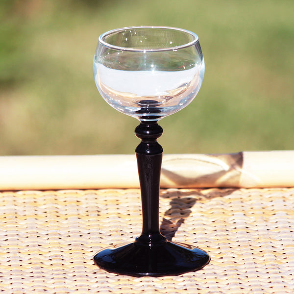 Ensemble de 6 petits verres ballon vintages sur pied noir 5 cl