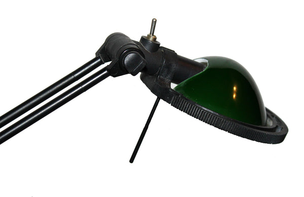 Lampe de table / bureau articulée par Luceplan modèle Berenice Tavolo vert