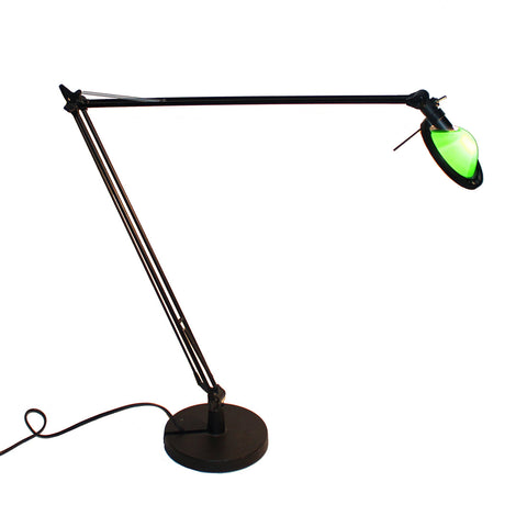 Lampe de table / bureau articulée par Luceplan modèle Berenice Tavolo vert