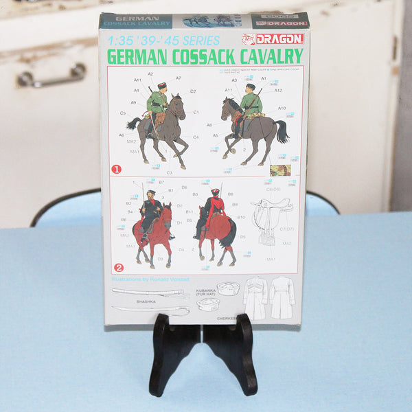 Maquette 1/35 39-45 series Dragon vintage german cossack cavalry