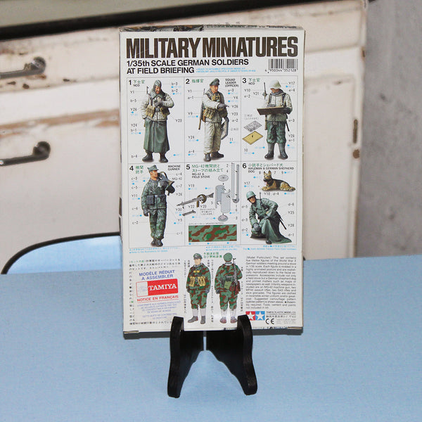 Maquette 1/35 Military Miniatures Tamiya vintage German Soldiers at Field Briefing