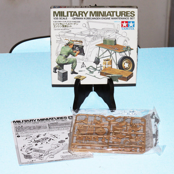 Maquette 1/35 Military Miniatures Tamiya vintage German Kübelwagen Engine Maintenance Set