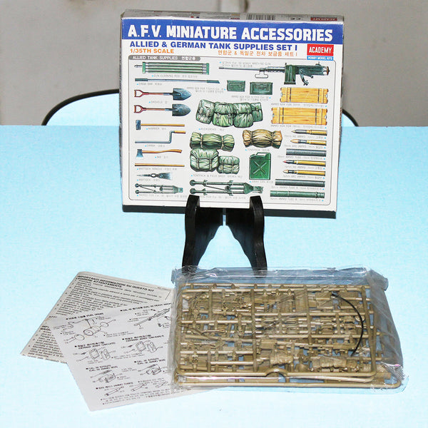 Maquette 1/35 AFV Miniature Accessories Academy vintage Allied & German Tank Supplies Set