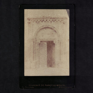 Photo ancienne collée sur carton Souvenir de Paray le Monial porte de la Basilique