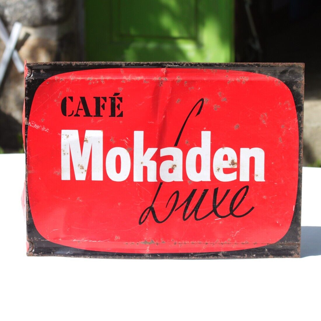 Ancienne plaque publicitaire en tôle lithographiée Café Mokaden / Vins Valnoble